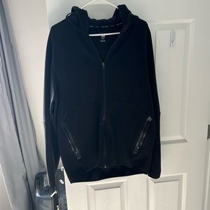 Men’s black h&m zip up hood sweater good condition size large